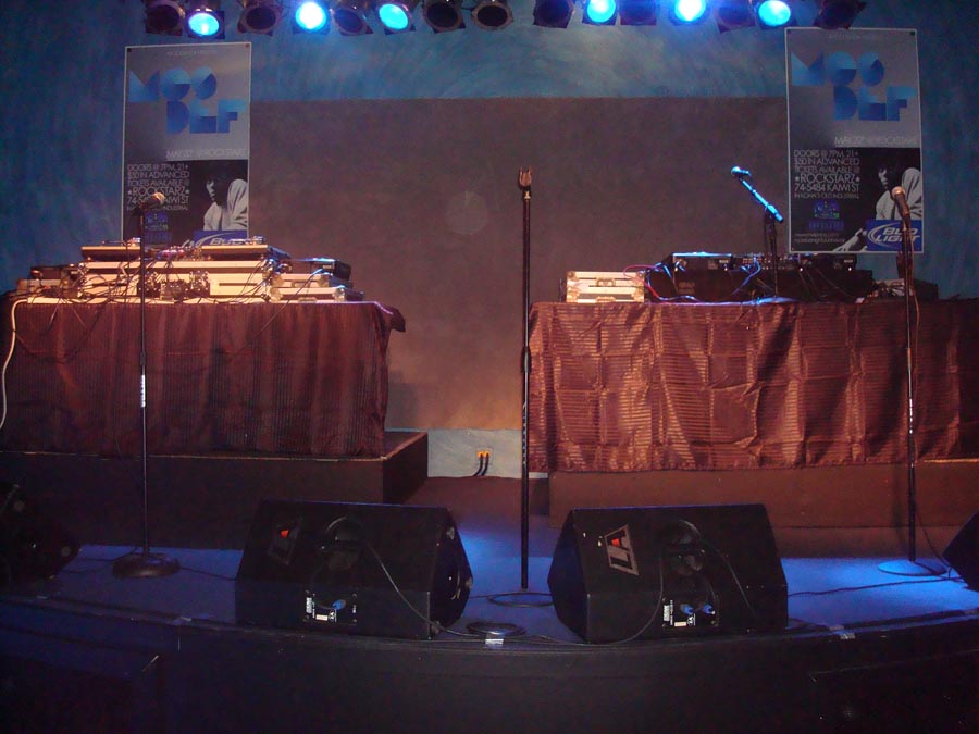 DJ Set Up for Mos Def in Kona